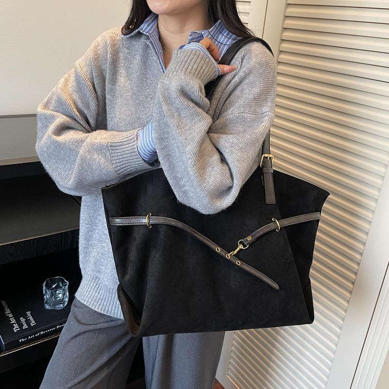 Autumn and Winter New Simple Retro Style Large Capacity Women's Tote Bag Literary and Artistic Fan Shoulder Armpit Bag