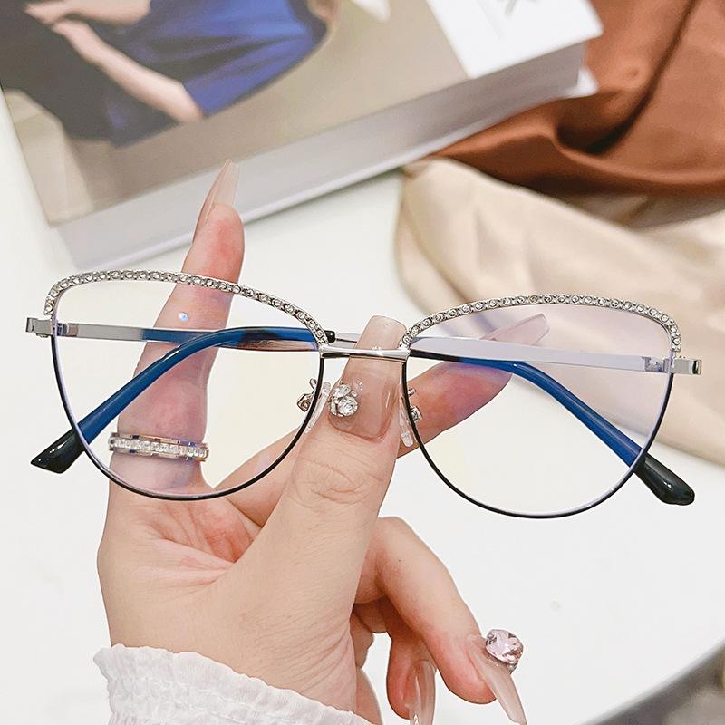New metal anti-blue light fashion Internet celebrity point diamond cat eye flat mirror can be equipped with myopia plain face large frame thin glasses