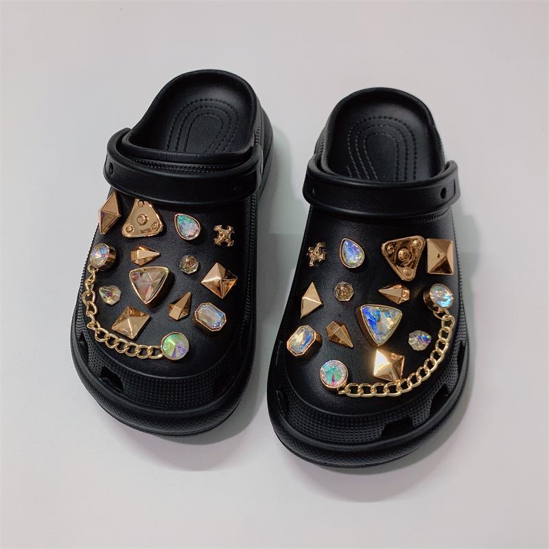 

Новые женские туфли с дырочками, толстая подошва, золотые стразы, драгоценные камни, бриллиантовая цепочка, пляжная садовая обувь 39-40 чёрный