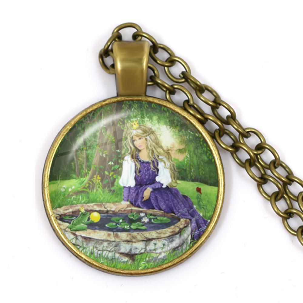 Handmade Vintage Frog Fairy Pendant Necklace Glass Cabochon Fashion Women Charm Jewelry Necklaces and Chains Female