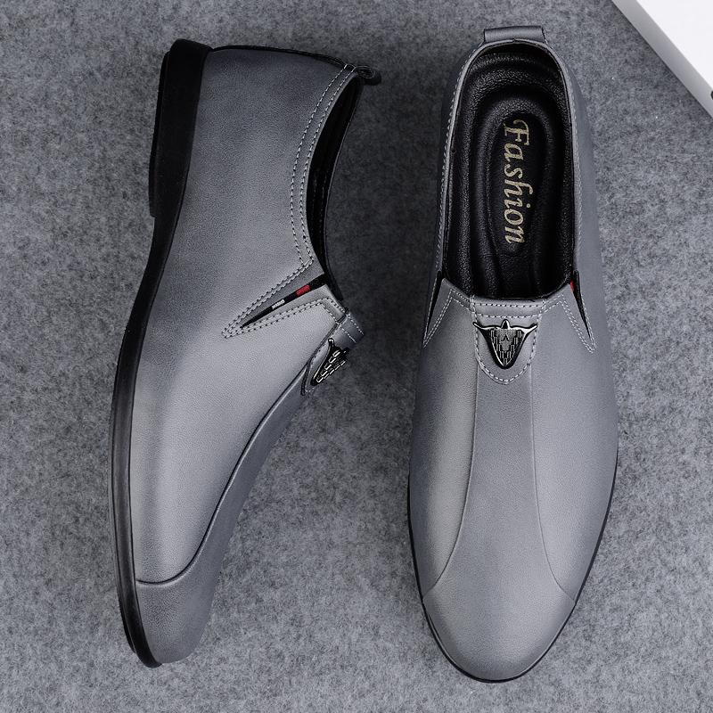 Genuine Leather Mens Casual Shoes Handmade Soft Male Loafers Simple Moccasins Breathable Slip On Black Driving Shoes Boat Shoes