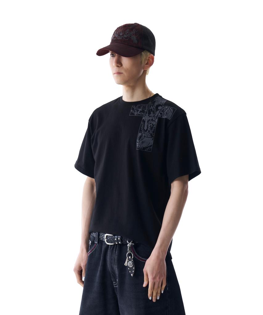 AAKAM Cros2 Printed Half Top (Black)