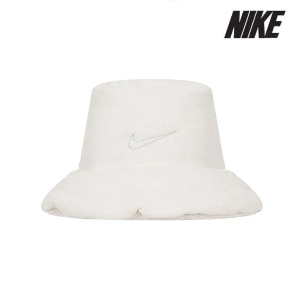 Hat /e5- IF8853-072 / Apex Purple Bucket Hat FREE