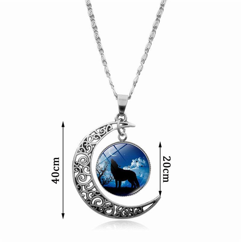 Howling Wolf Moon Time Gemstone Pendant Necklace Women's Versatile Collarbone Chain Accessory