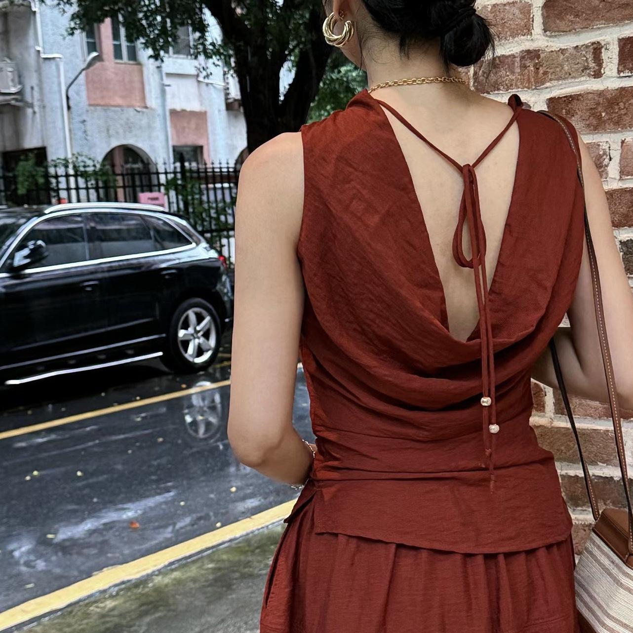 

Комплект топ без рукавов с открытой спиной и завязками и юбка-полусолнце из смесового льна - Женская летняя коллекция Large