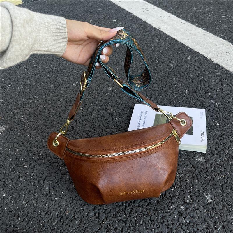 Chest bag, fanny pack, women's autumn and winter versatile new broadband messenger bag, women's niche design bag