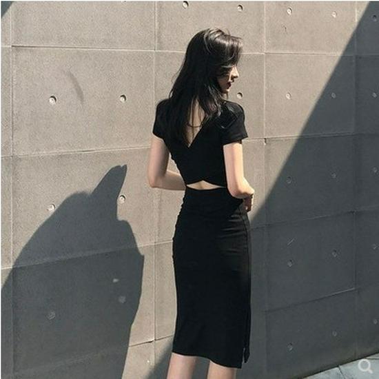 Korean Style Sexy Mid-Length Slit Backless Dress - Polyester Fiber