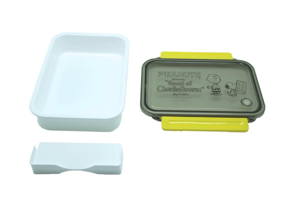 OSK Snoopy Peanuts Lunch Box with Dishwasher and Microwave with Locking Stylish and for Elementary School and Adults & Dividers, 650ml, Safe, Gasket,