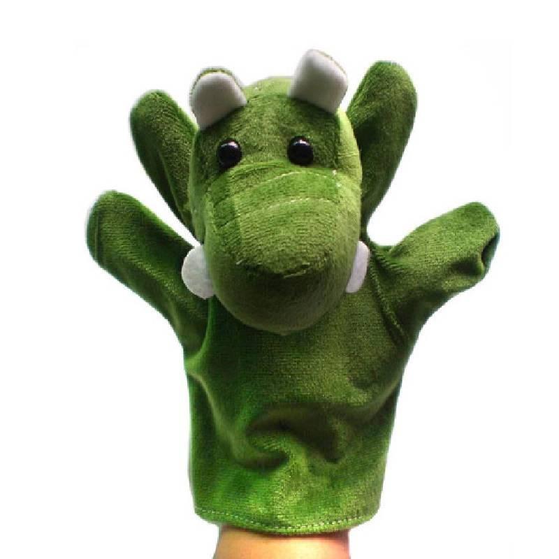 Weiche und entzückende Handpuppen von Gemeinschaftshelfern mit bunten Tiermotiven