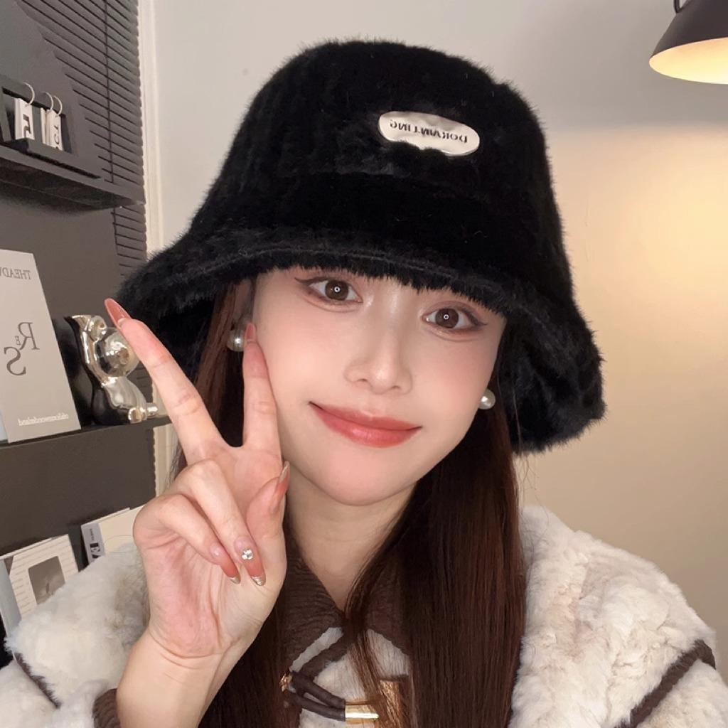 

Осенне-зимняя шляпа-рыбачка женская новая теплая и утолщенная с защитой ушей плюшевая шляпа, подчеркивающая лицо, маленькая, универсальная, уличная, студенческая шляпа-ведро M（56-58cm）