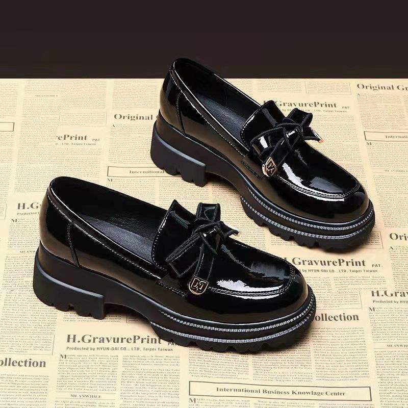Wear loafers women's shoes 2025 spring and autumn new versatile jk uniform shoes British style heightened thick-soled four-season small leather shoes