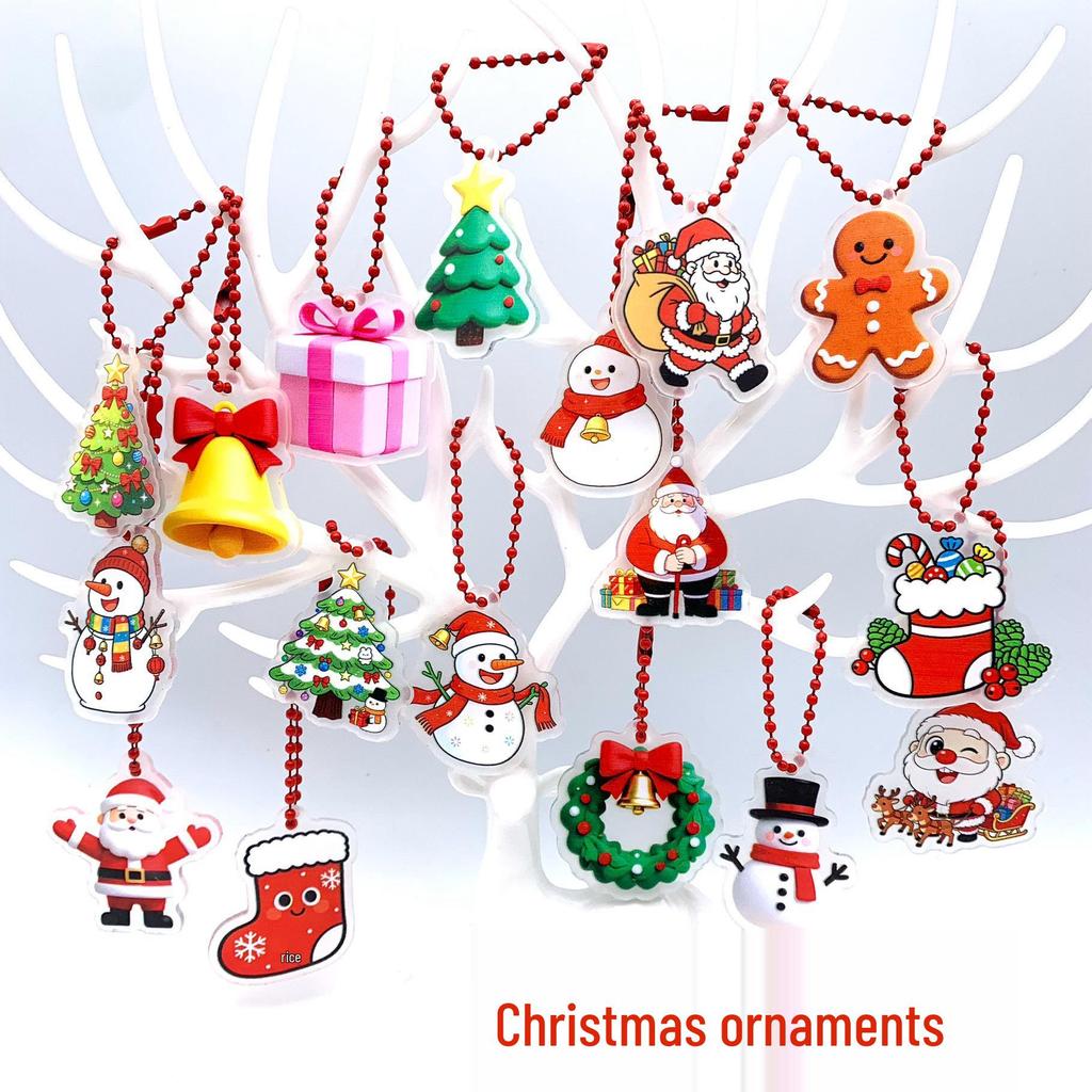 Christmas Keychain Pendant: Cute DIY Bag Charm & Small Gift