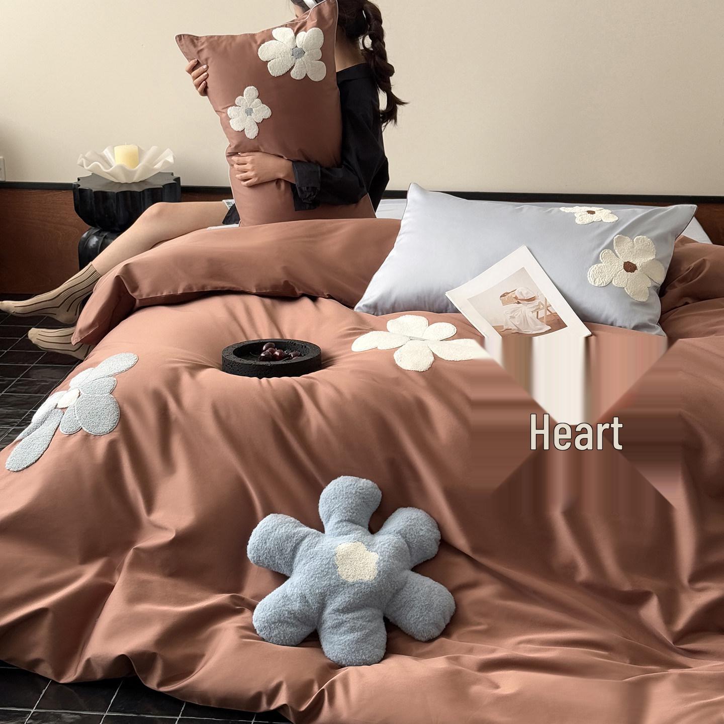 

Exquisite Girly Four-Piece Pure Cotton Bedding Set with Embroidered Heart Design - Includes Bed Sheet and Fitted Sheet. 1.2m Sheet Set for 150*200cm Duvet (3 pcs)