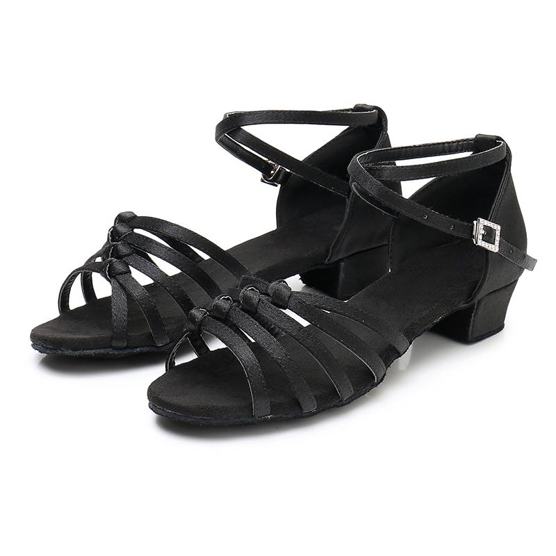 

Женская атласная обувь для бальных танцев на низком каблуке для девочек и латиноамериканского танго 3.5cm-34 чёрный