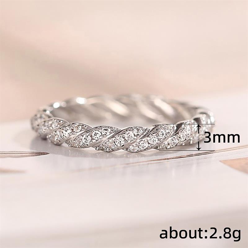 Huitan Minialist Women Ring Twisty Inlaid Shining Cubic Zirconia Charming Wedding Party Versatile Accessories Fashion Jewelry