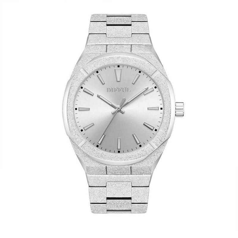 Men's Sandblasted Waterproof Quartz Watch with Luminous Stainless Steel Strap - Precise Timekeeping