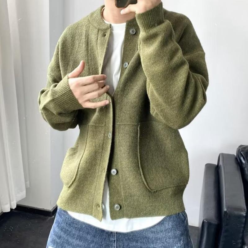 Men's Japanese Round Neck Cardigan: Spring/Fall Hong Kong Style Knit Sweater, Simple Loose Fit, Thick Sweater Coat
