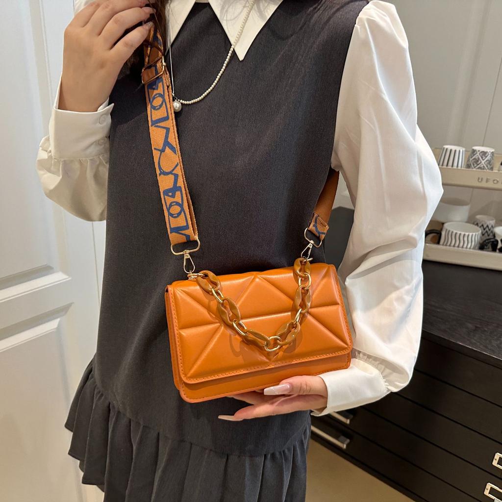 Niche Bag Women's Foreign Style Small Square Bag 2025 Summer New Fashion Simple Shoulder Bag Casual Trend Messenger Bag