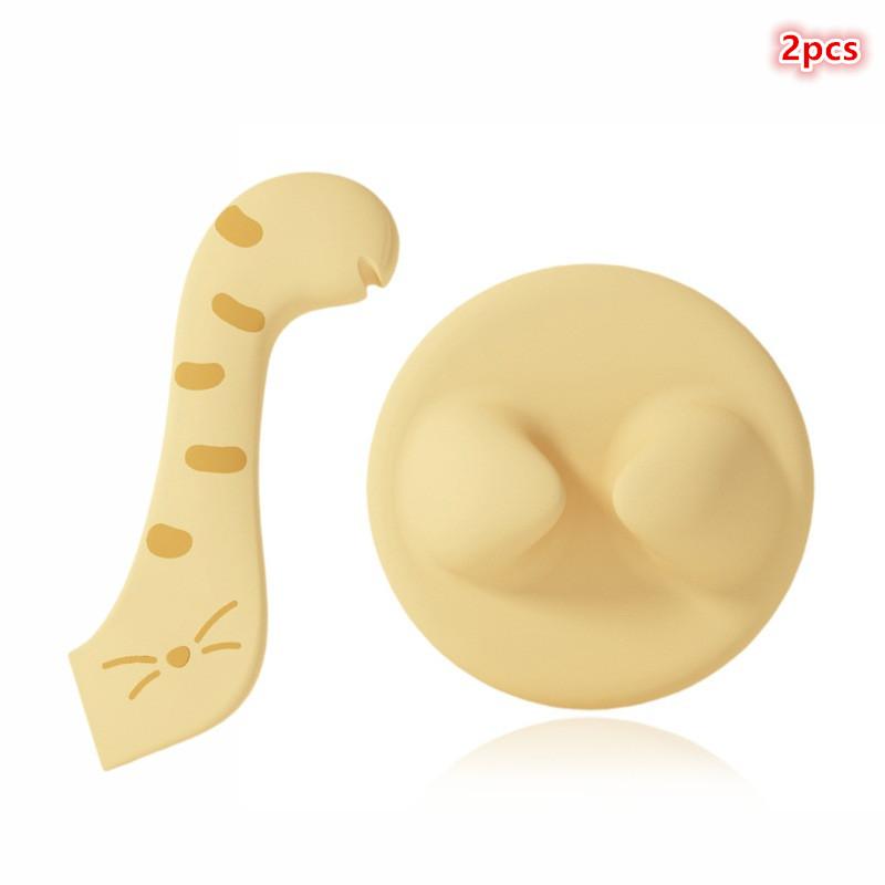 

Multifunctional Pet Feeding Spoon Fresh-Keeping Sealed Lid Can Opener Wet Food Feeding Spoon Silicone Pet Can Sealed Lid жовтий