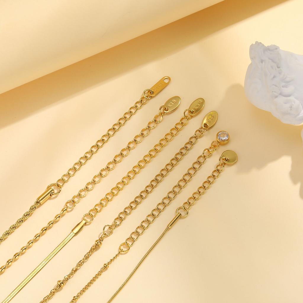 Cienka bransoletka damska, Stal nierdzewna pozłacana 18K, Wodoodporna i odporna biżuteria na nadgarstek