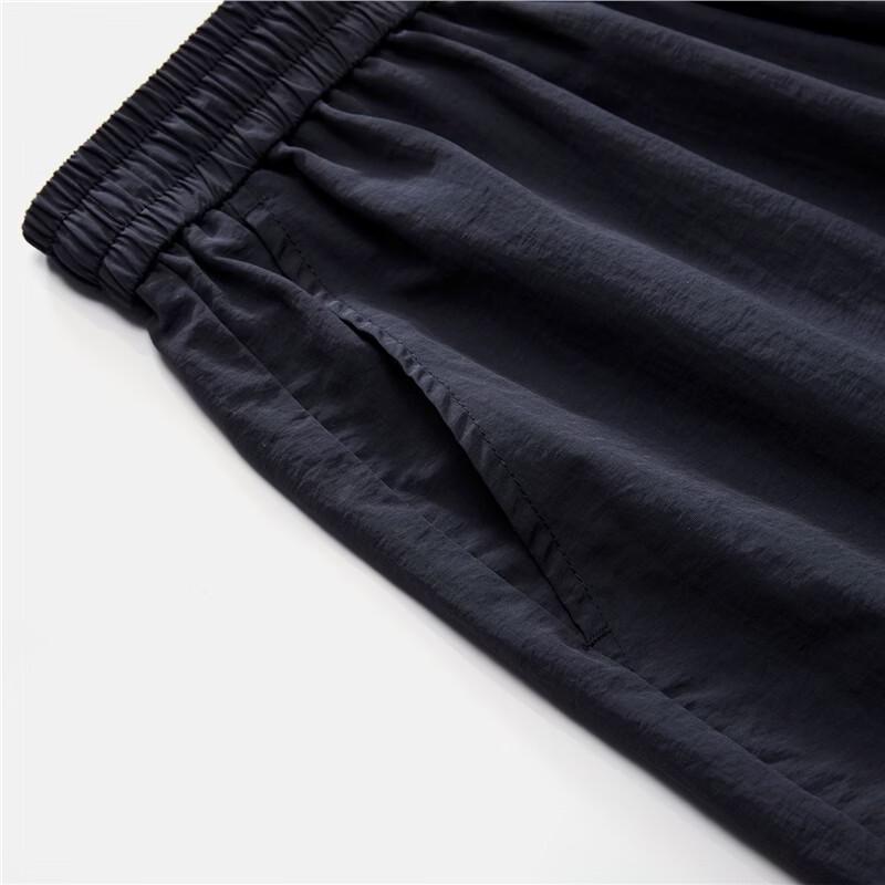 Giordano Women's Cool-Feel Elastic Waist Cropped Cocoon Pants