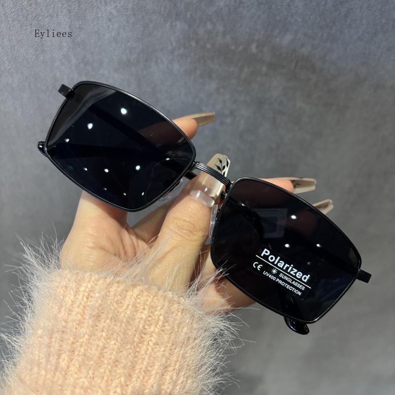 New Niche Small Frame Sunglasses For Men And Women High-Quality Steampunk UV Protection Strong Light Protection For Driving