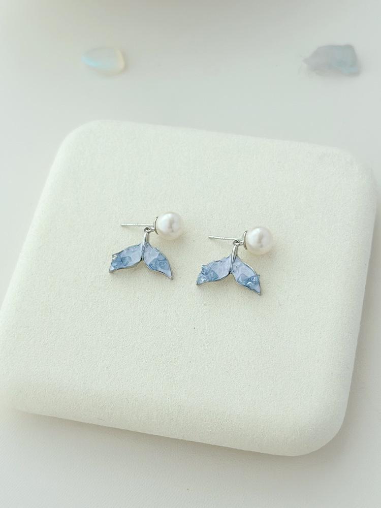 French Elegant Blue Crystal Fishtail Pearl Earrings for Women - High-End Versatile Retro Style