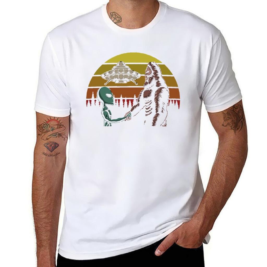 Conspiracy Theories Big Foot And Aliens Tshirt Fashion Letter Print Tshirt