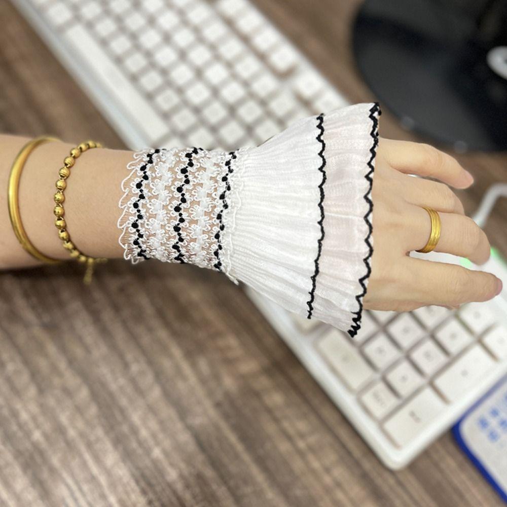 Comfortable Lace Ruffled Wrist Detachable Fake Sleeves Cuffs  Daily Accessory