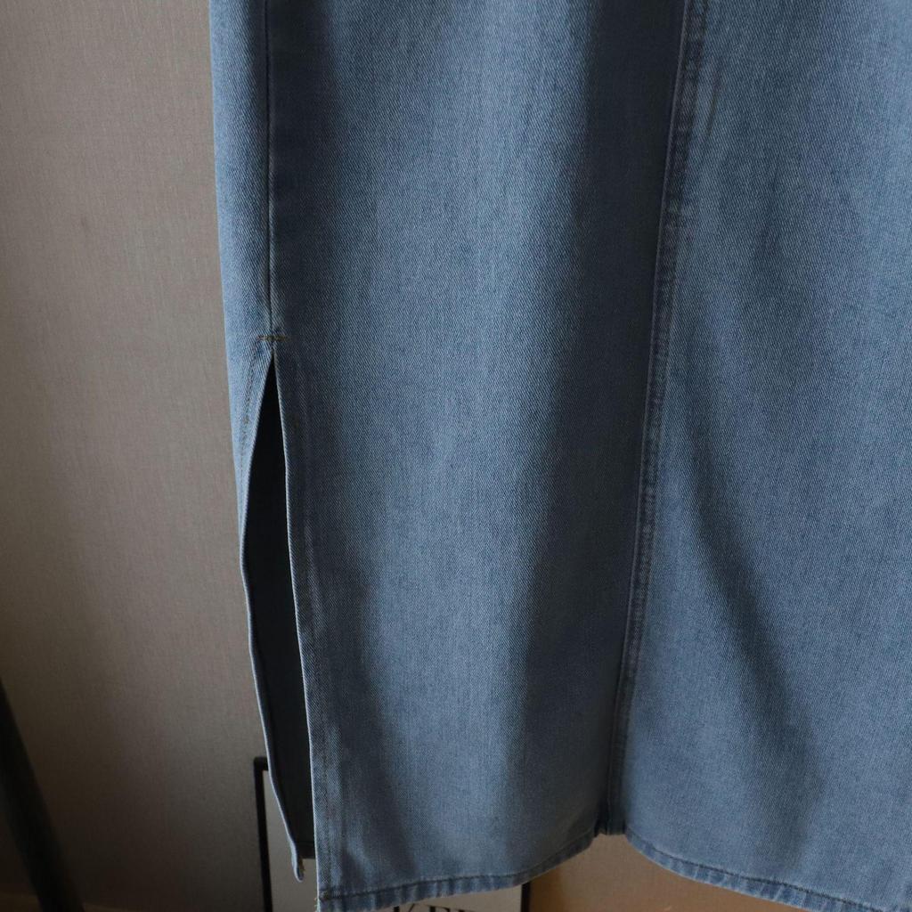 Denim Pencil Maxi Skirt with Side Slit - 2025 Spring/Summer Korean Style