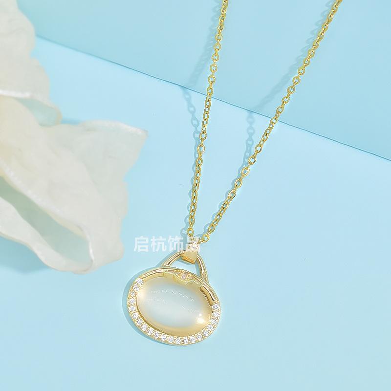 Opal Bag Necklace Women'S Retro High-Value Personality Temperament Versatile Collarbone Chain Same Jewelry