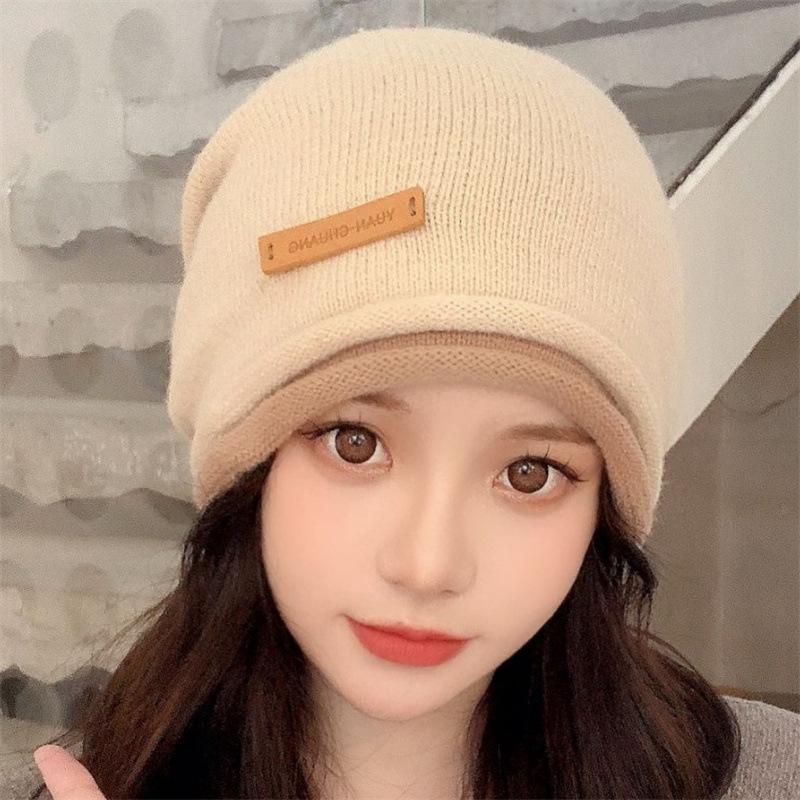Women's Autumn/Winter Wool Hats - Korean Retro Fashion, Versatile Knit Beanie for Small Faces.