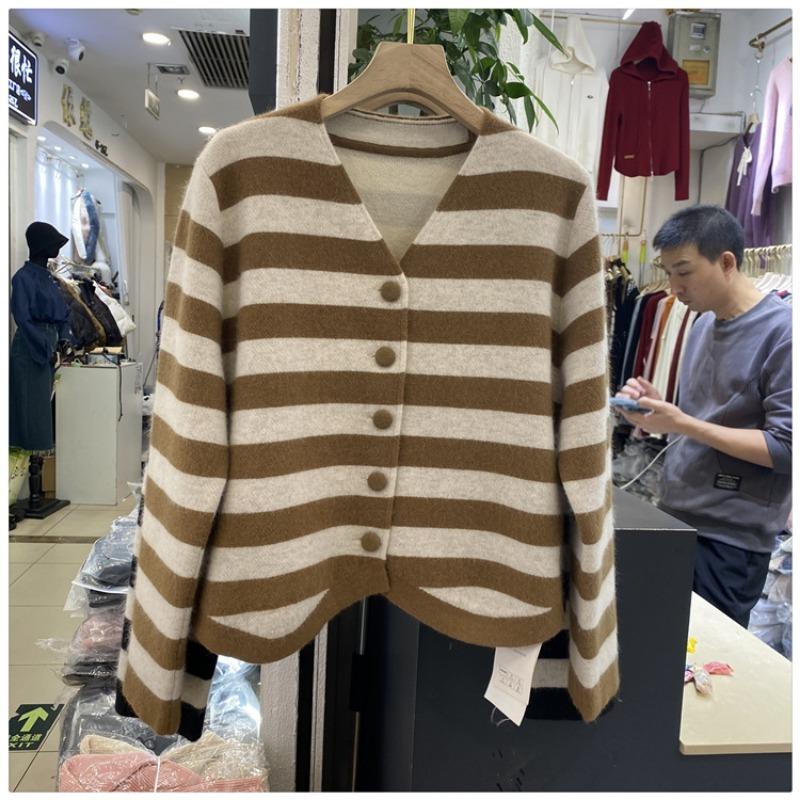 Striped Knitted Cardigan Women Autumn Winter Fashion Contrasting Color Retro V-neck Gentle Style Sweater Jacket Top