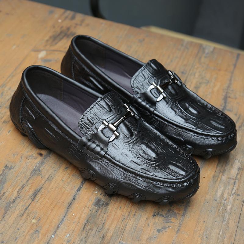 

Новые мужские туфли из крокодиловой кожи, кожаные мокасины, универсальные кожаные туфли, всесезонные, высококачественные, повседневные, шапки, мужские, с одной педалью 38 чёрный