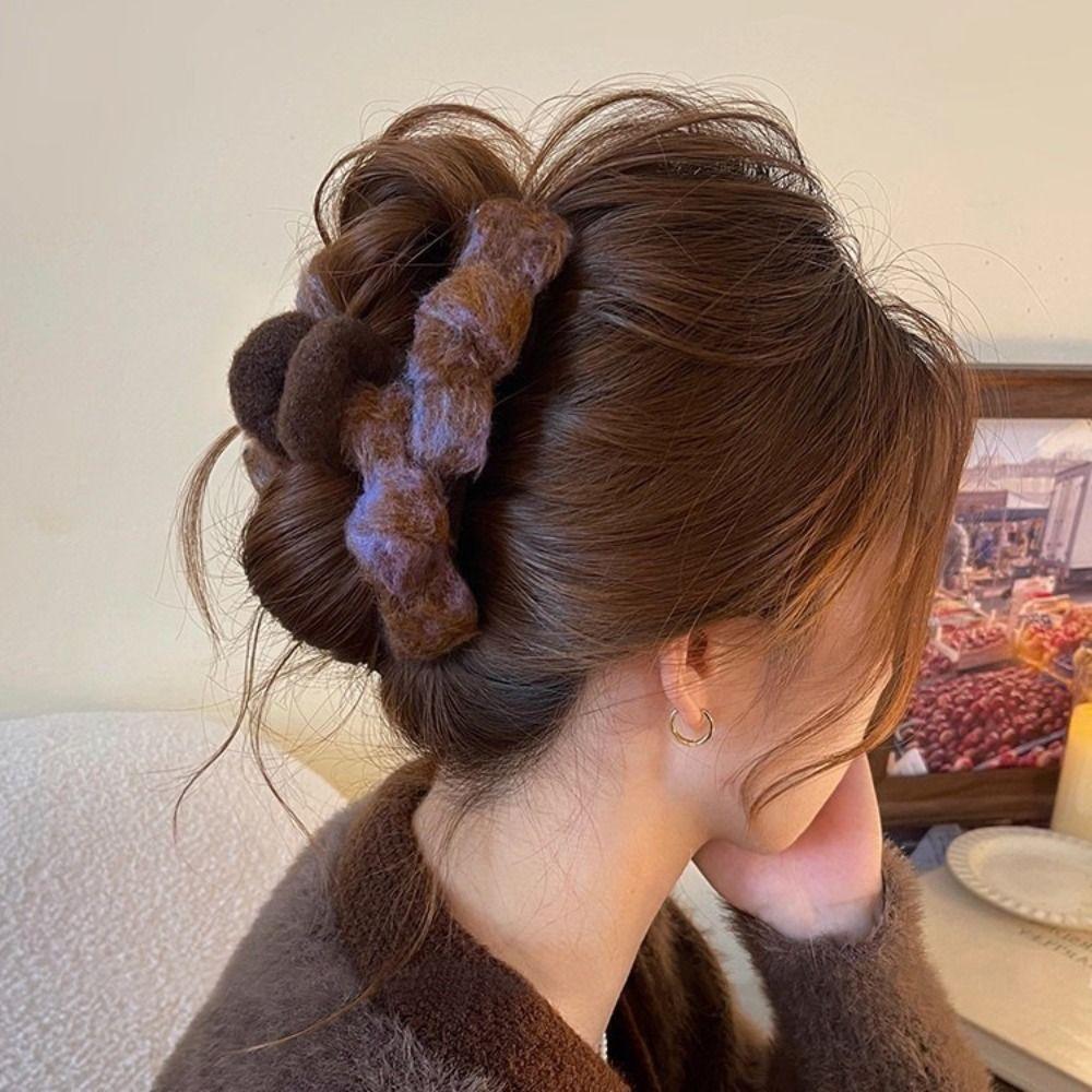 Sweet Fabric Lady Shark Clip Korean Style Bow Claw Clip Bowknot Hair Claws Autumn Winter