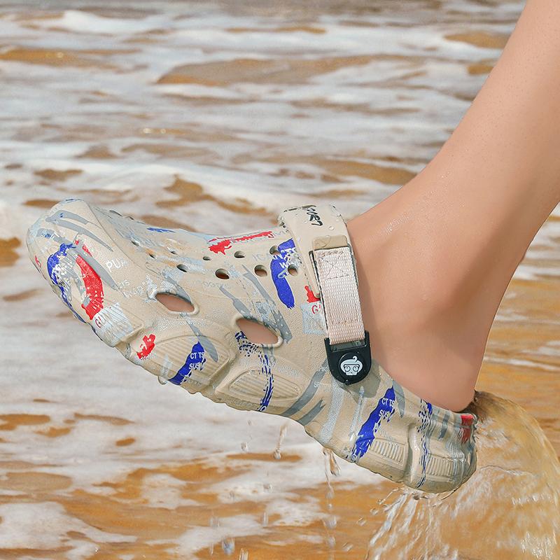 MAEDEF Men Clogs Slippers Men's Garden Shoes for Men Beach Sandal Slides Summer Male Beach Slippers Flip Flops EVA Mens Slippers