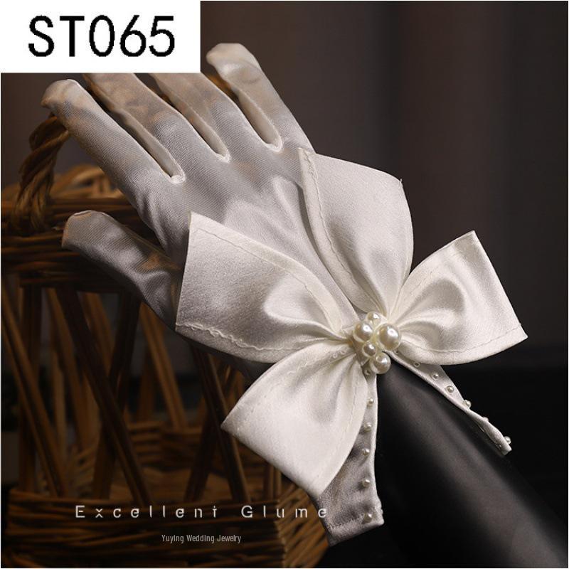 Lace Pearl Satin Bridal Gloves - Short Wedding Photo Accessory