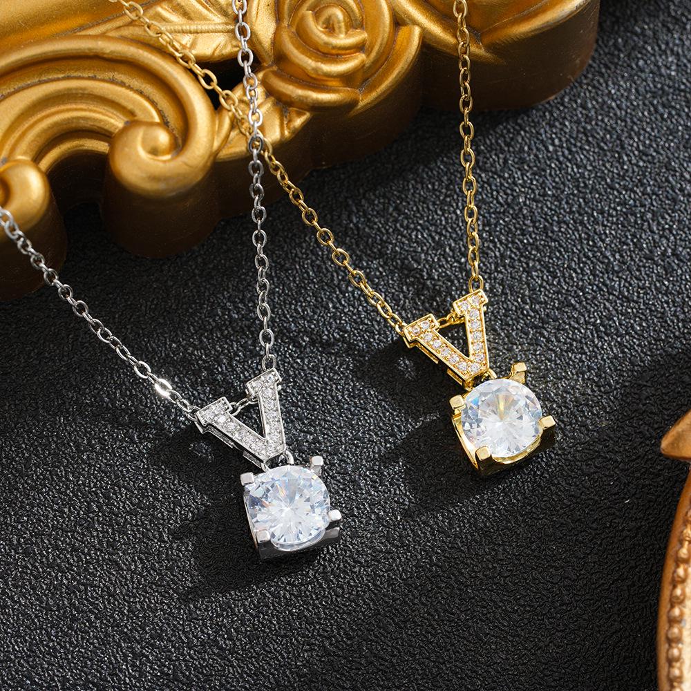 Women's Titanium Steel V Necklace with Cubic Zirconia Inlay - Light Luxury, Cold Style Fashion Jewelry