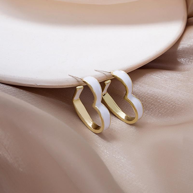 Korean Style Geometric Heart Pearl Gold Earrings for Women - Versatile Stud Accessories