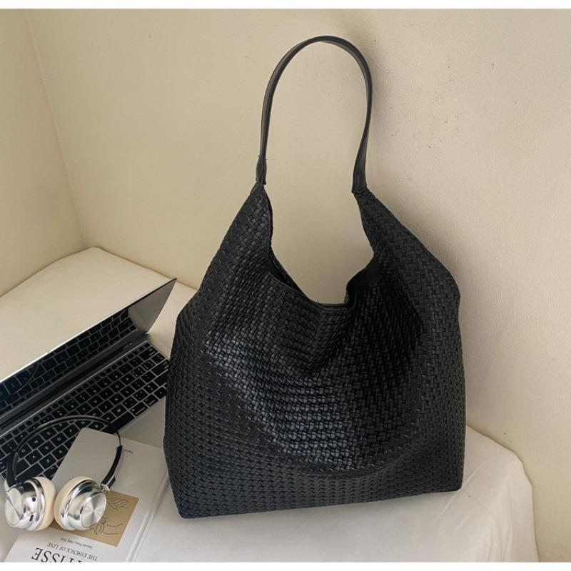 

Large capacity woven bag women s summer new casual shoulder underarm bag texture commuter tote bag чёрный