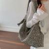 Relaxed and Laid-back Style Women's Large Capacity Crossbody Bag with An Underarm Strap