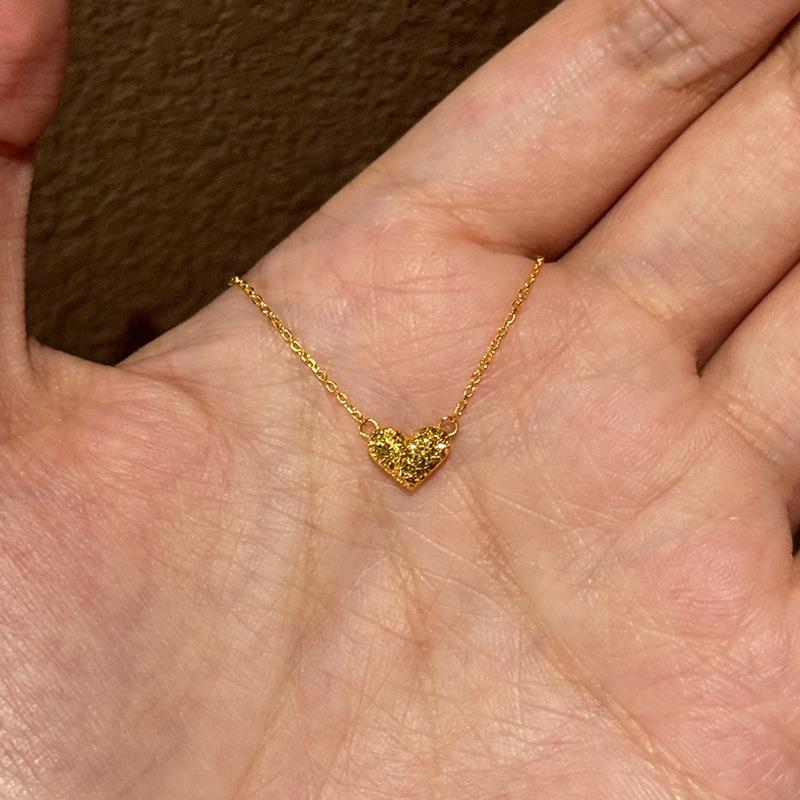 Light Luxury Dazzling Pendant Trendy Fashion Necklace for women Irregular heart-shaped shape choker Party Wedding Fine