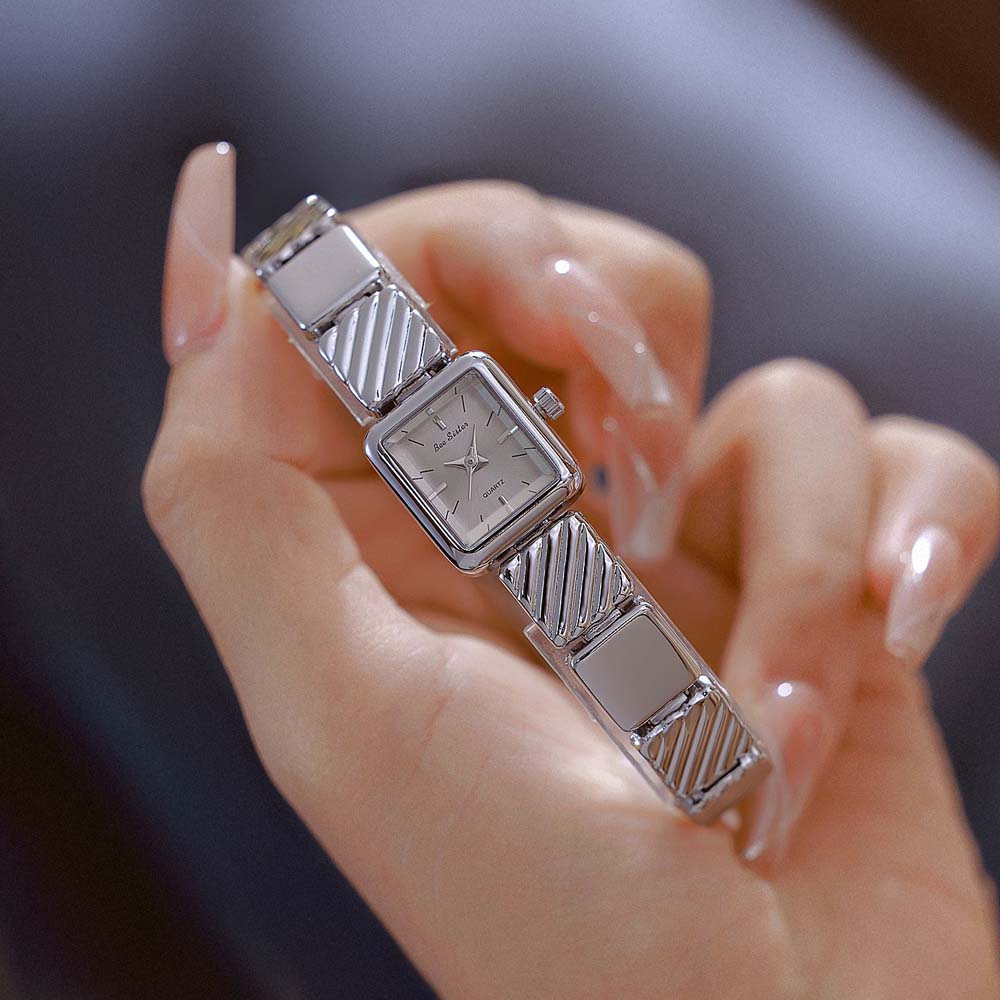 Luxury Golden Quartz Watch for Women High Quality Bracelet Square Dial Female Wristwatch Fashion Dress Gift
