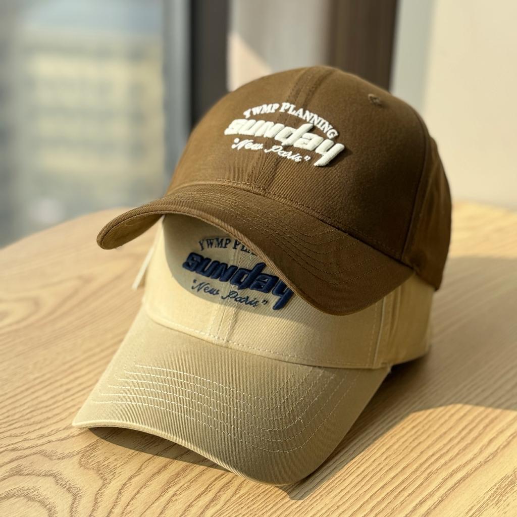 New style face-slimming cap for women, Korean version with letter embroidery, hard-brimmed baseball cap, versatile for couples, suitable for travel,
