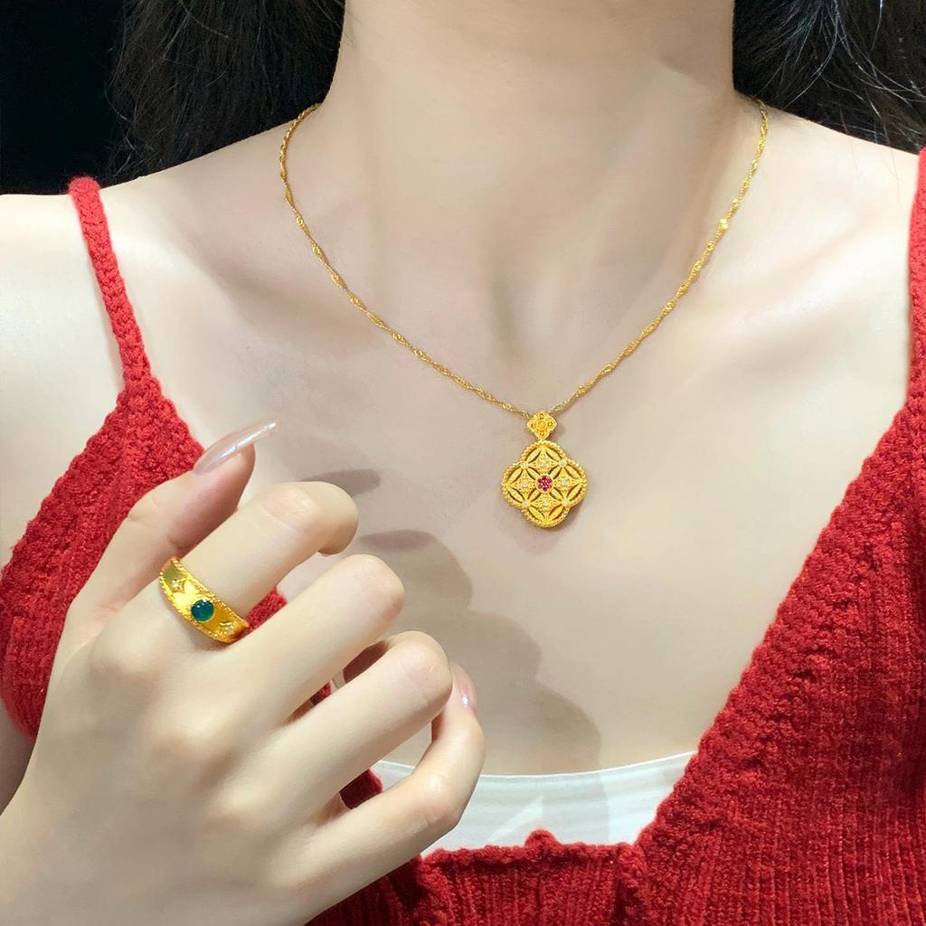 Gold-Color Hollow Four-Leaf Flower Pendant Necklace - High-End Women's Fashion Jewelry