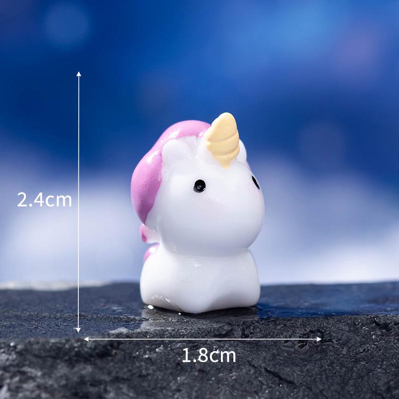 Strălucire în întuneric Basm Sclipitor Castelul Micro Peisaj Decorare tort de masă Stele de vis Decorare din rășină Castelul lunii