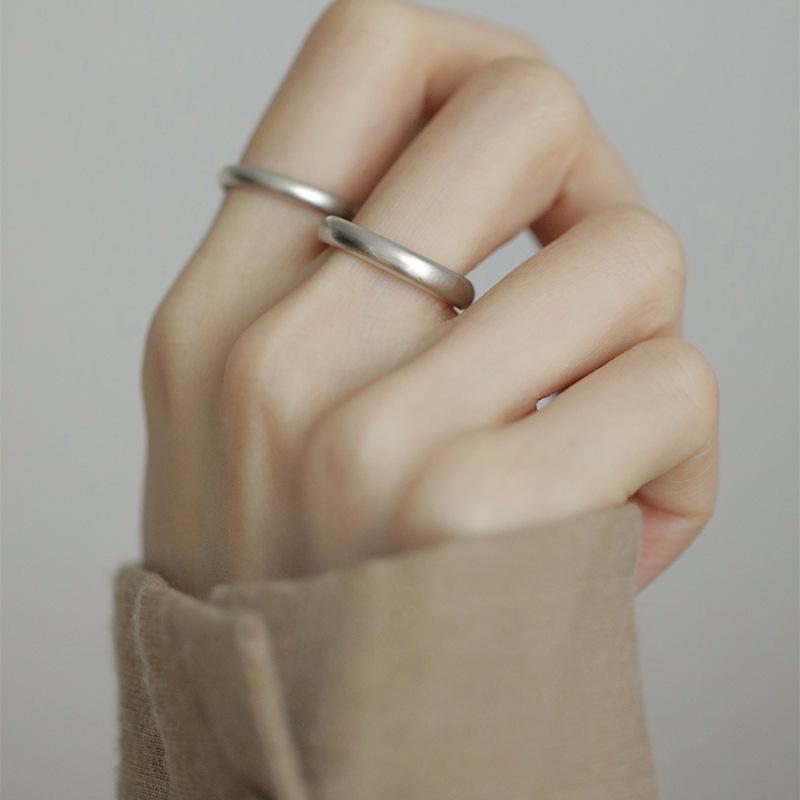 2023 Adjustable Retro Matte Frosted Couple Ring: Unique Niche Design