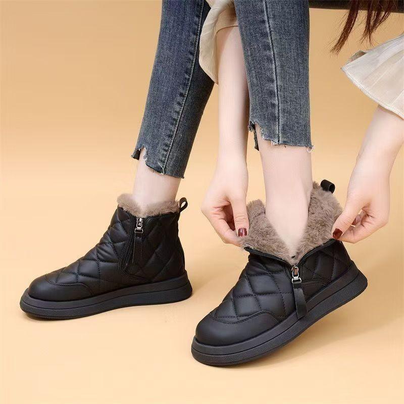 Women's Large Size Soft Sole Winter Warm Anti-slip Fur One Snow Boots Padded Lined Ankle Boots Anti-slip Outdoor Sports Cotton Boots Martin Boots