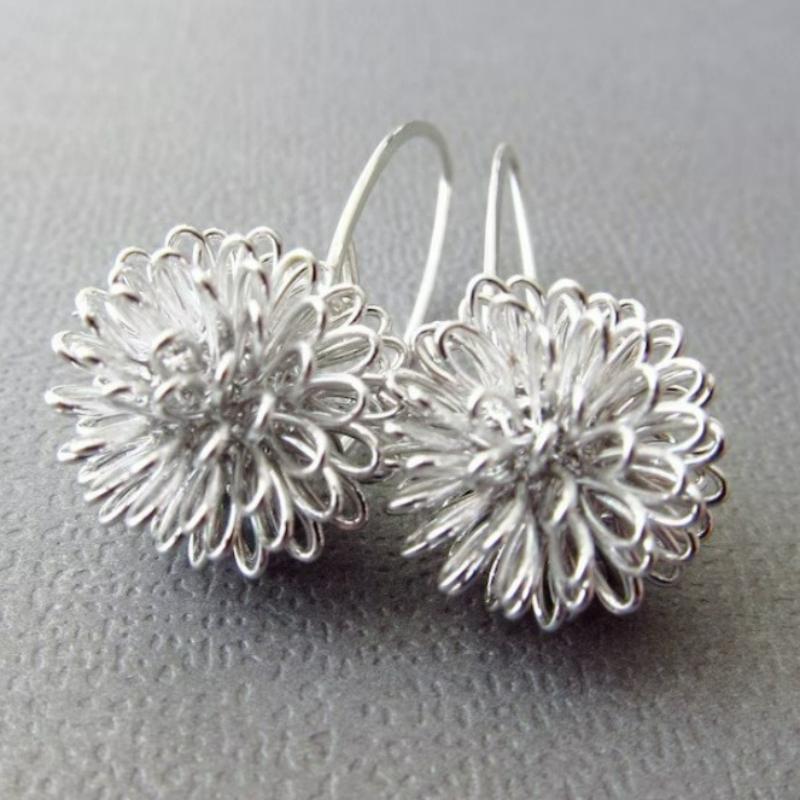 Σκουλαρίκια Σκουλαρίκια Ντάλια Ασημένια Μοντέρνος Σχεδιασμός Ασημένια Σκουλαρίκια με Σφαιρίδιο από Σύρμα - Παρόμοια με Σκουλαρίκια Πικραλίδα Μοναδικά Σκουλαρίκια