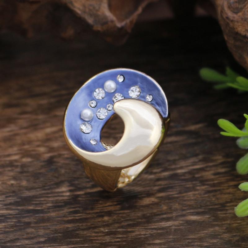 New enamel geometric hollow starry sky ring women's creative high sense diamond inlaid alloy ring